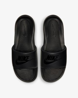 Nike Victori One Black Shower Slides: Cushioned Comfort for Post-Workout Recovery